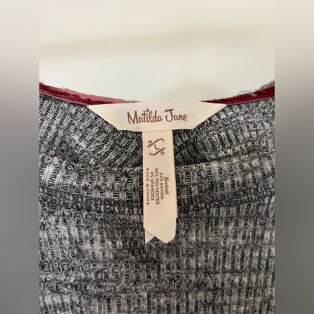 Matilda Jane Women’s Kaya Draped Back Tunic NWOT Gray Ribbed Knit Size Large - Picture 3 of 5